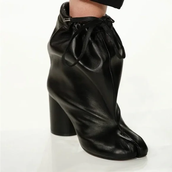 Maison Martin Margiela | Shoes | Maison Margiela Spring 27 Couture